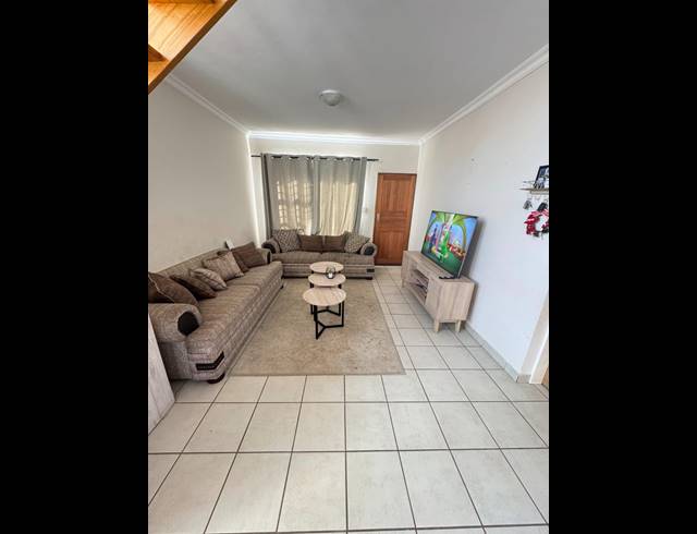 3 BEDROOM TOWNHOUSE FOR SALE IN WATERVAL EAST